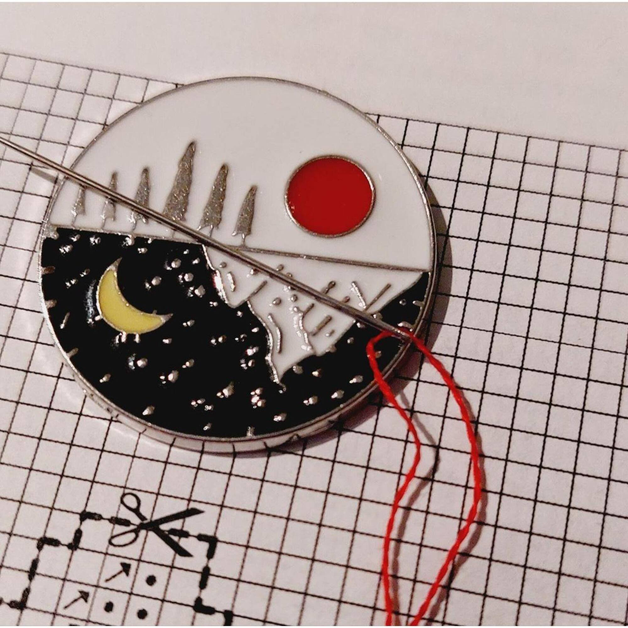 Wizardi 4/5" Day & Night Magnetic Needle Minder